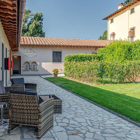 Couette-café Il Borghetto 3*