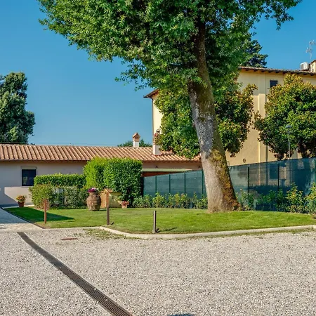 Couette-café Il Borghetto 3*